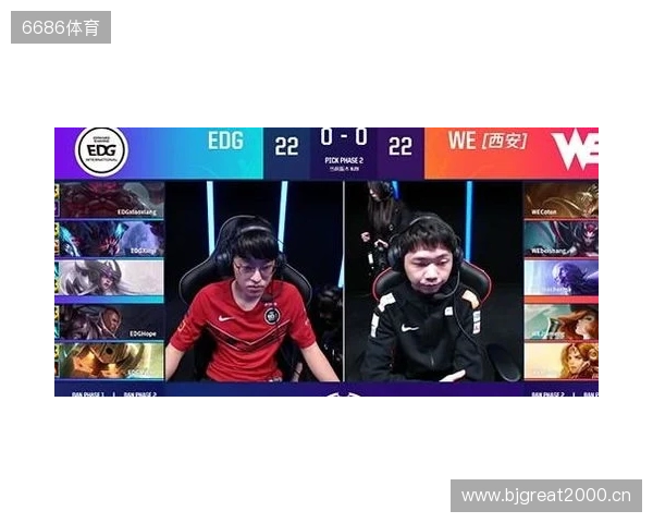 哥俩好！王钰栋评论蒯纪闻社媒 真帅兄弟；后者回复 你不在太孤单