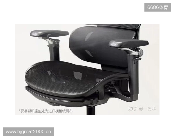 邮报:纽卡球迷在法国遇袭,被马赛球迷投掷催泪瓦斯